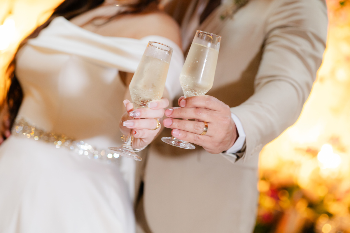 Vestido de Noiva, Casamento, Cerimônia, noiva se arrumando, Casamento sítio campo, Emoção, Inesquecível Casamento, Alegria, aliança de casamento, Festa de Casamento