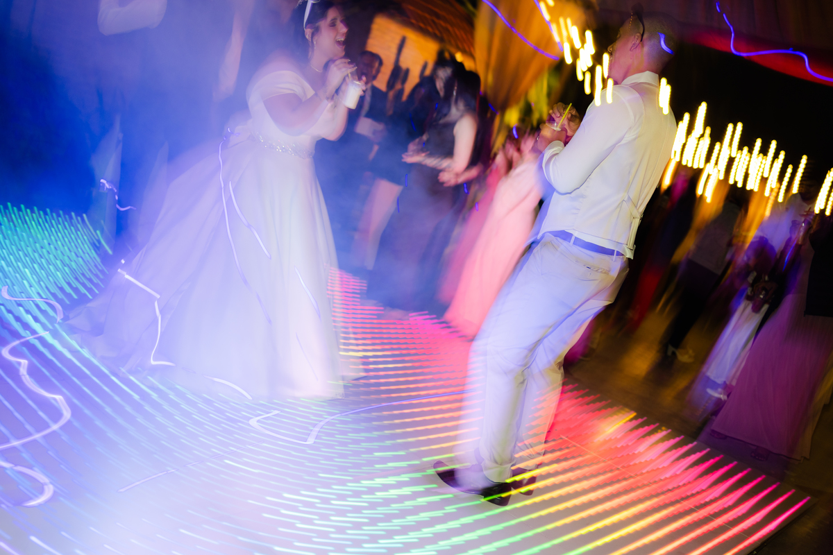 Vestido de Noiva, Casamento, Cerimônia, noiva se arrumando, Casamento sítio campo, Emoção, Inesquecível Casamento, Alegria, aliança de casamento, Festa de Casamento