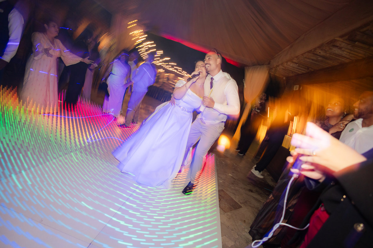 Vestido de Noiva, Casamento, Cerimônia, noiva se arrumando, Casamento sítio campo, Emoção, Inesquecível Casamento, Alegria, aliança de casamento, Festa de Casamento