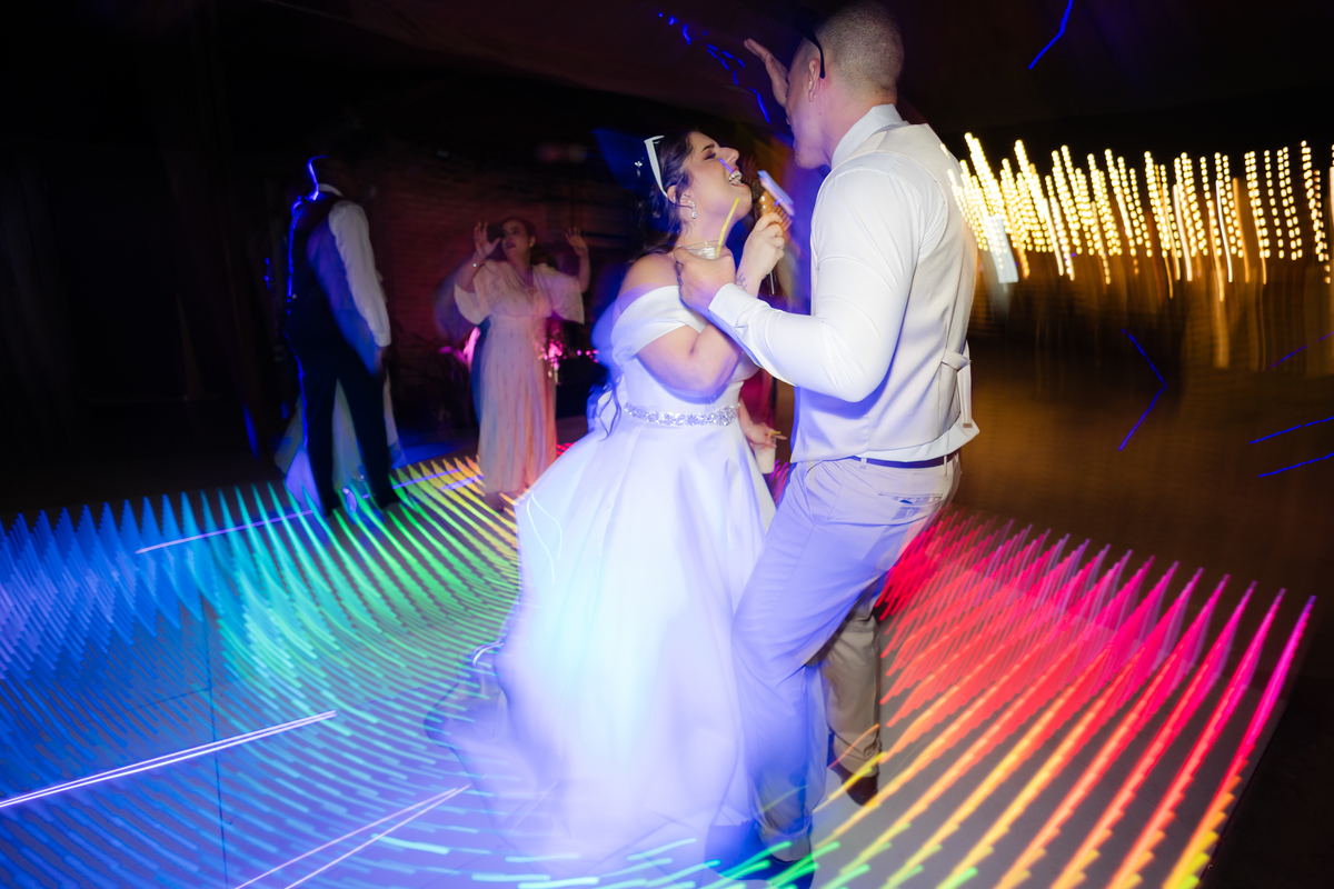 Vestido de Noiva, Casamento, Cerimônia, noiva se arrumando, Casamento sítio campo, Emoção, Inesquecível Casamento, Alegria, aliança de casamento, Festa de Casamento