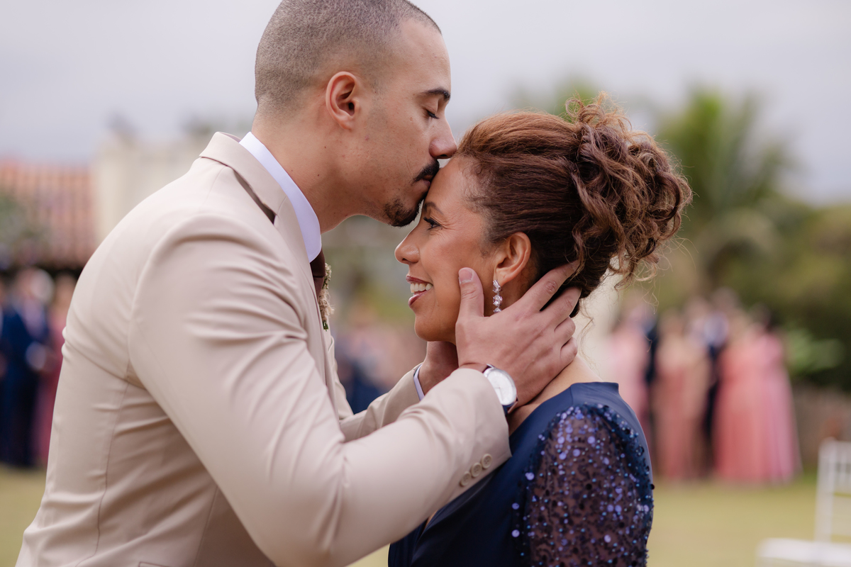 Vestido de Noiva, Casamento, Cerimônia, noiva se arrumando, Casamento sítio campo, Emoção, Inesquecível Casamento, Alegria, aliança de casamento