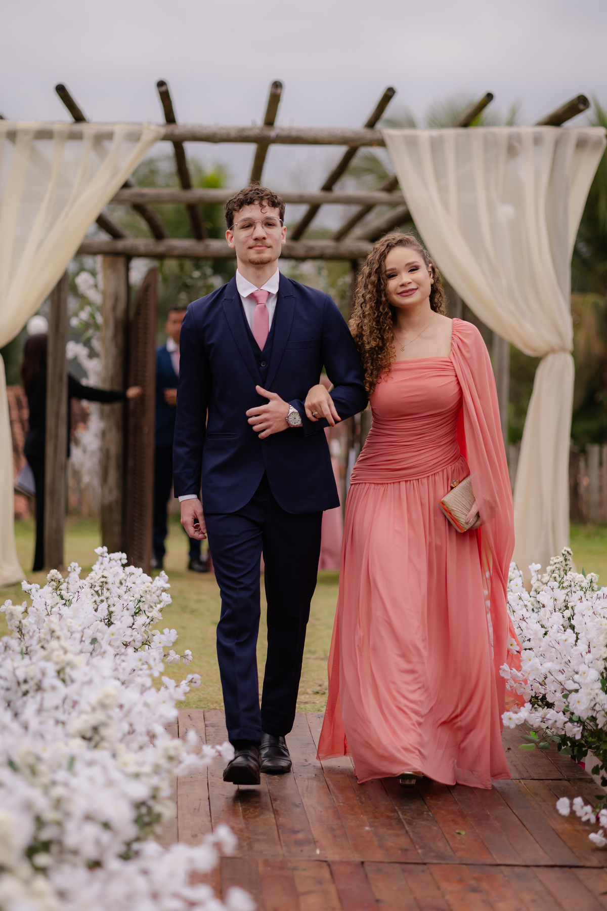 Vestido de Noiva, Casamento, Cerimônia, noiva se arrumando, Casamento sítio campo, Emoção, Inesquecível Casamento, Alegria, aliança de casamento