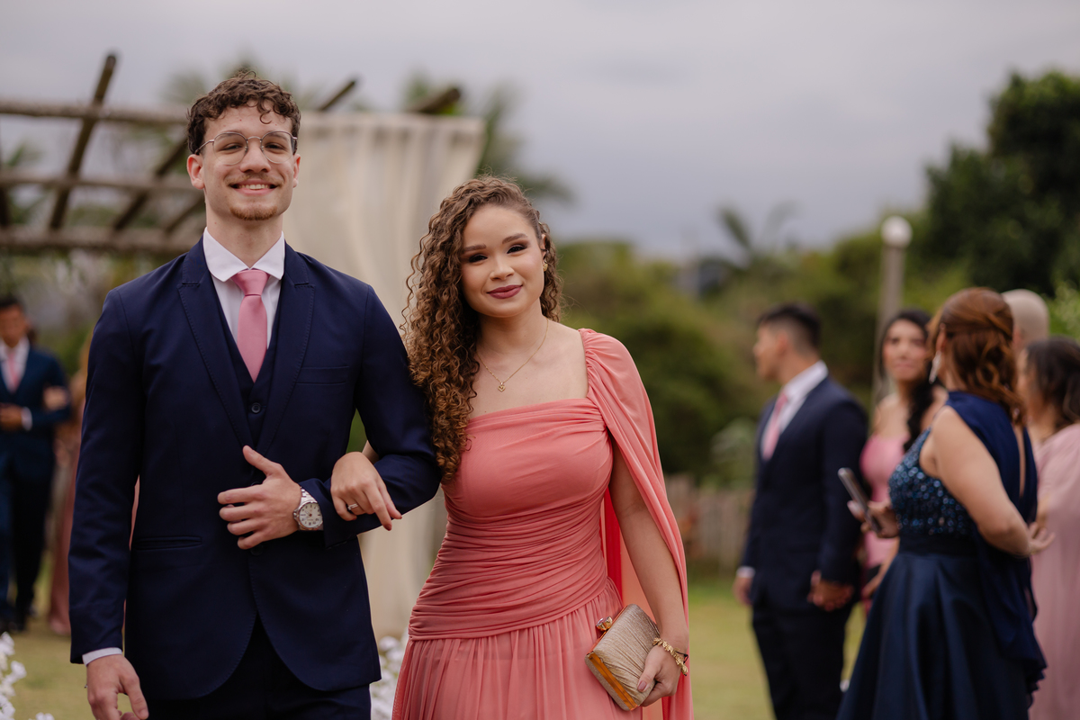 Vestido de Noiva, Casamento, Cerimônia, noiva se arrumando, Casamento sítio campo, Emoção, Inesquecível Casamento, Alegria, aliança de casamento