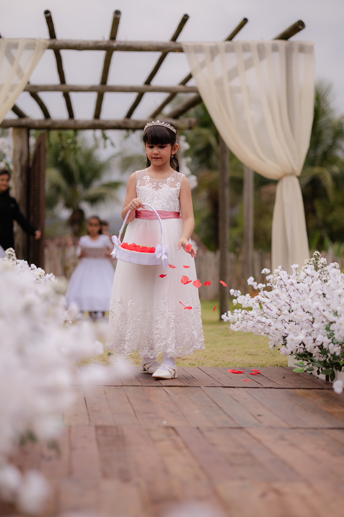 Vestido de Noiva, Casamento, Cerimônia, noiva se arrumando, Casamento sítio campo, Emoção, Inesquecível Casamento, Alegria, aliança de casamento