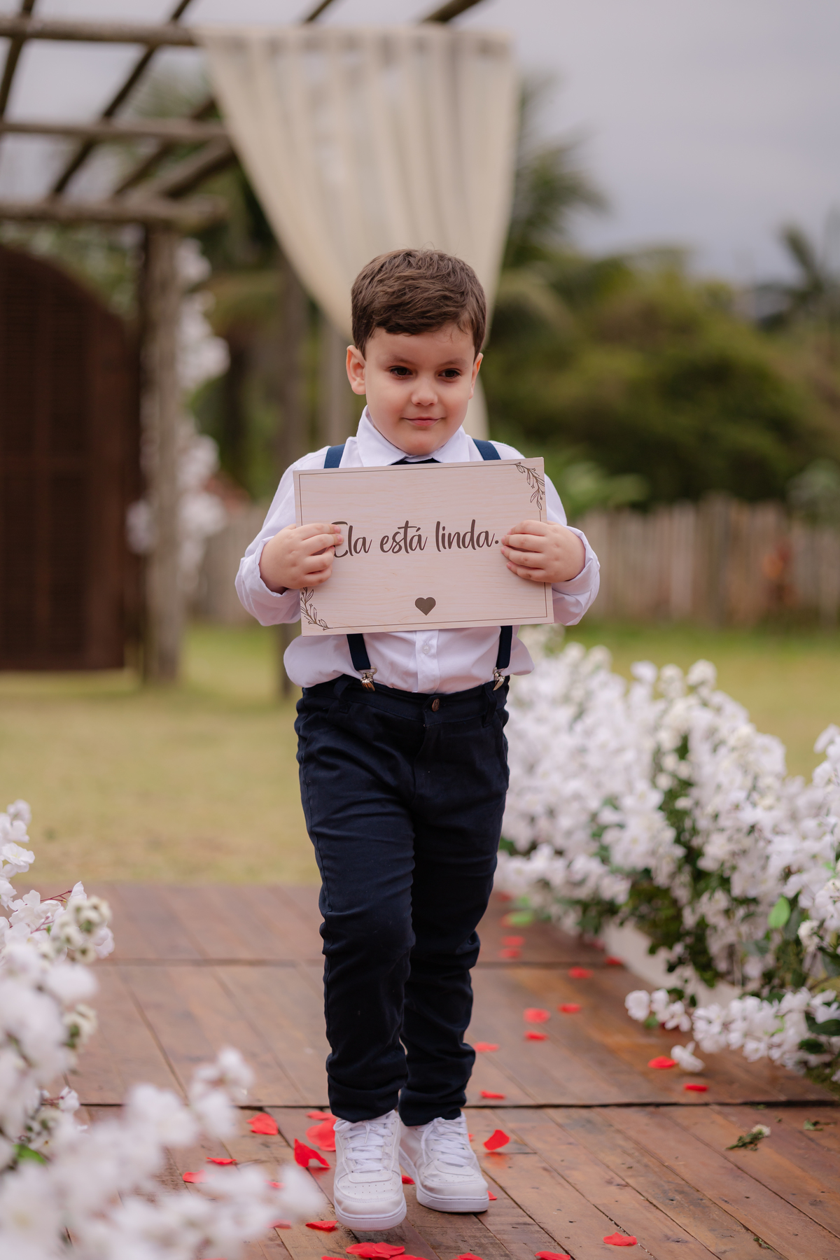 Vestido de Noiva, Casamento, Cerimônia, noiva se arrumando, Casamento sítio campo, Emoção, Inesquecível Casamento, Alegria, aliança de casamento