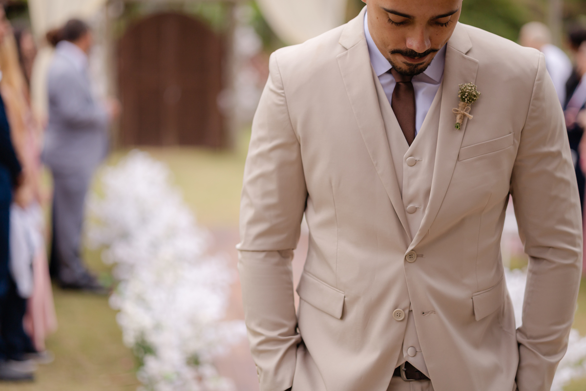 Vestido de Noiva, Casamento, Cerimônia, noiva se arrumando, Casamento sítio campo, Emoção, Inesquecível Casamento, Alegria, aliança de casamento