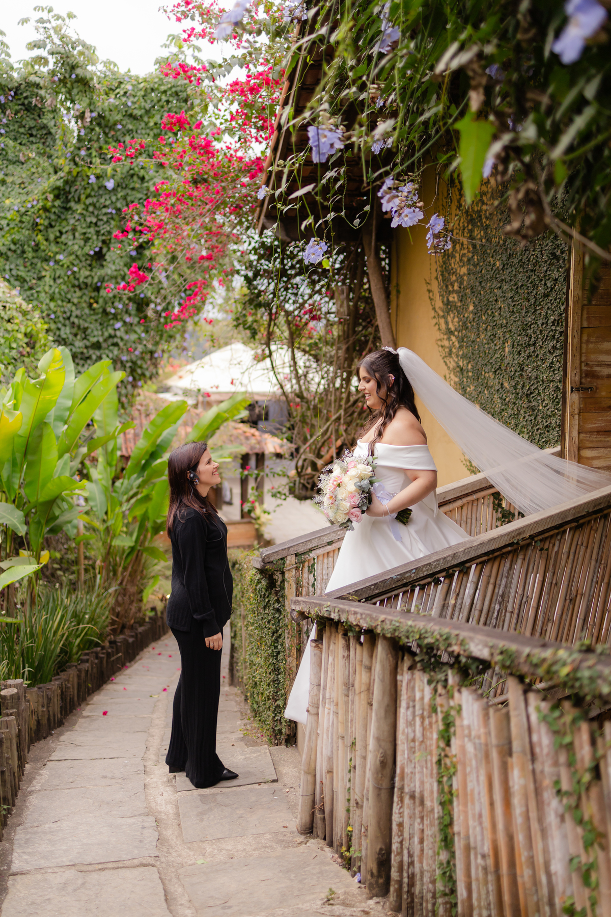 Vestido de Noiva, Casamento, Cerimônia, noiva se arrumando, Casamento sítio campo, Emoção, Inesquecível Casamento, Alegria, aliança de casamento