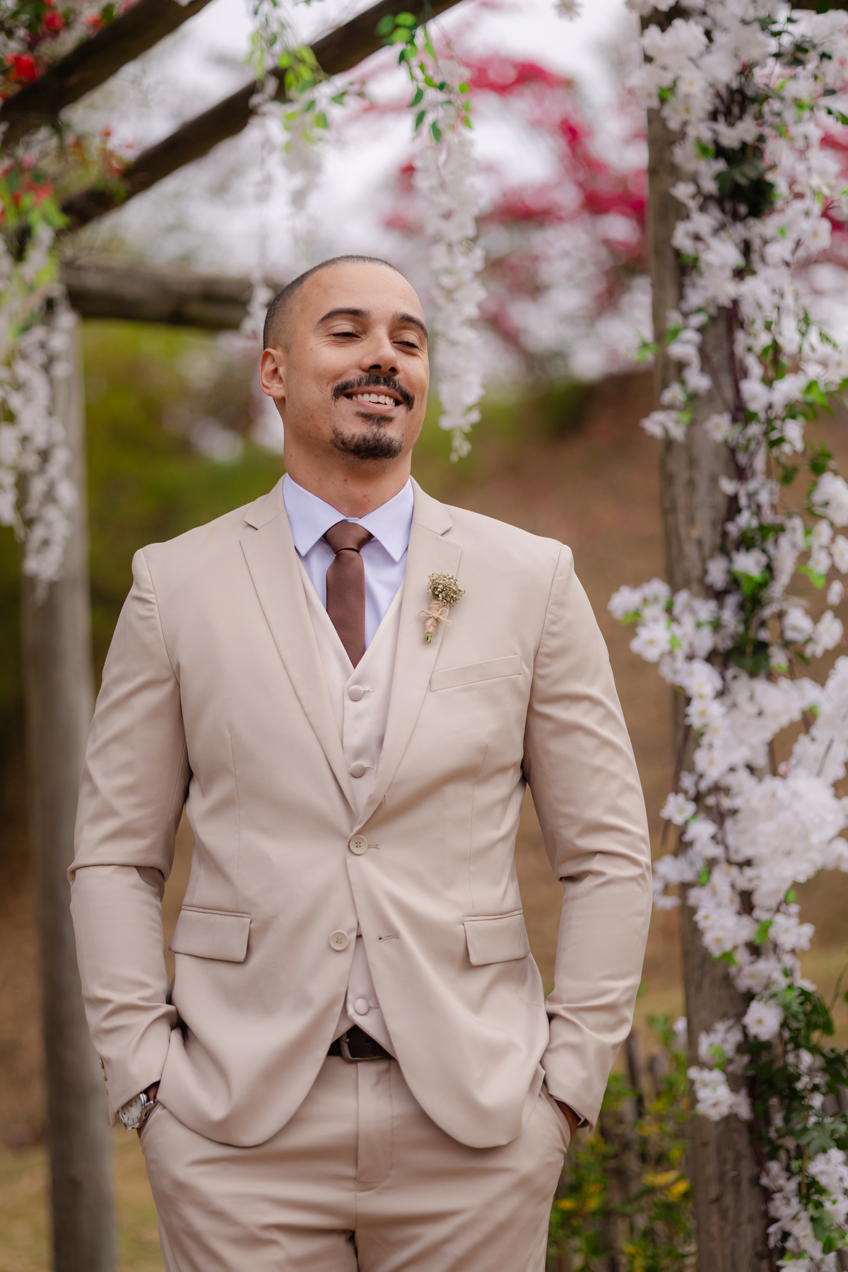 Vestido de Noiva, Casamento, Cerimônia, noiva se arrumando, Casamento sítio campo, Emoção, Inesquecível Casamento, Alegria, aliança de casamento