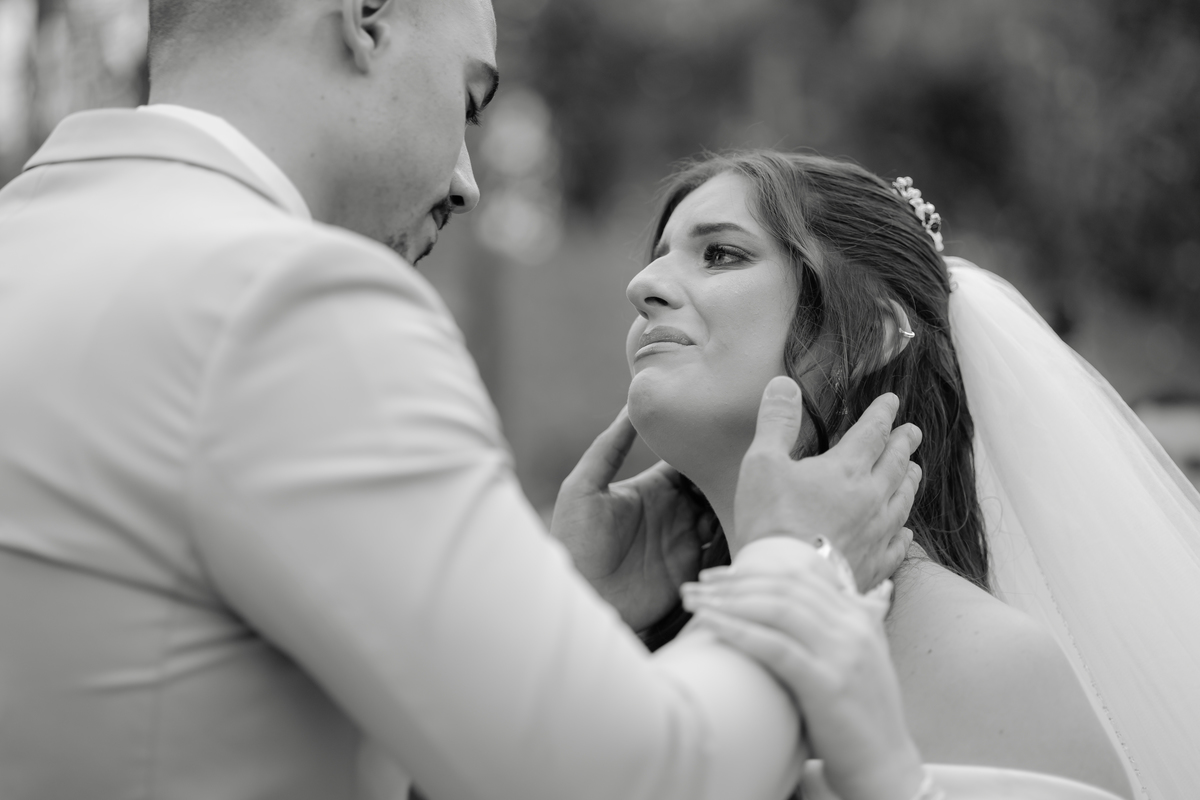 Vestido de Noiva, Casamento, Cerimônia, noiva se arrumando, Casamento sítio campo, Emoção, Inesquecível Casamento, Alegria, aliança de casamento