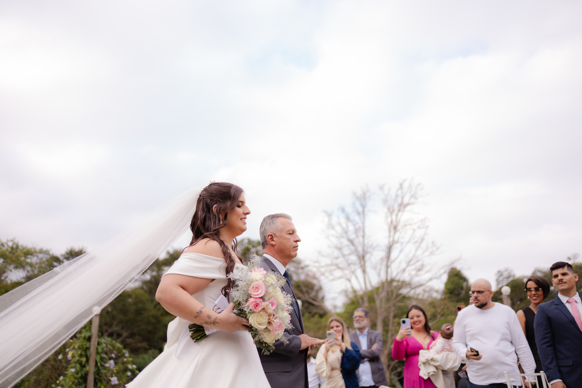 Vestido de Noiva, Casamento, Cerimônia, noiva se arrumando, Casamento sítio campo, Emoção, Inesquecível Casamento, Alegria, aliança de casamento