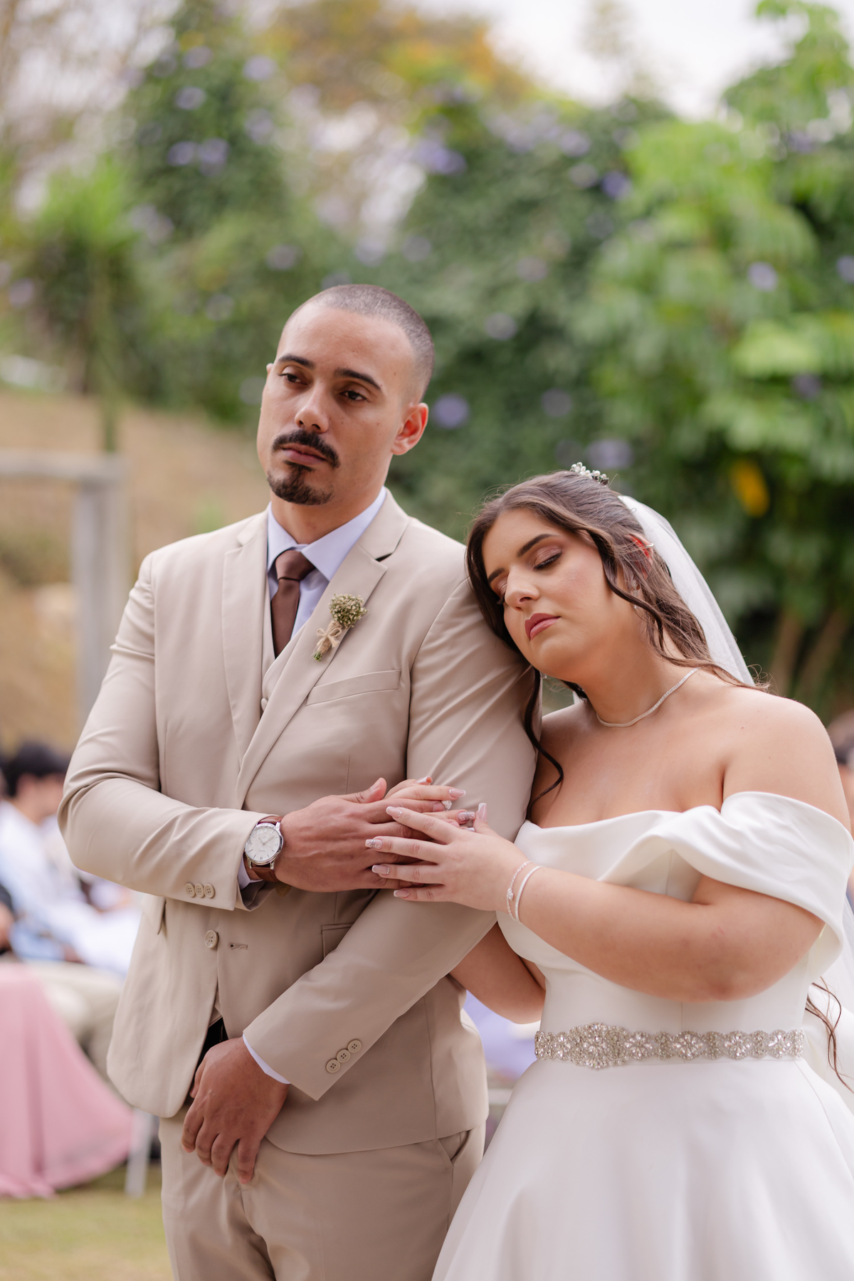 Vestido de Noiva, Casamento, Cerimônia, noiva se arrumando, Casamento sítio campo, Emoção, Inesquecível Casamento, Alegria, aliança de casamento