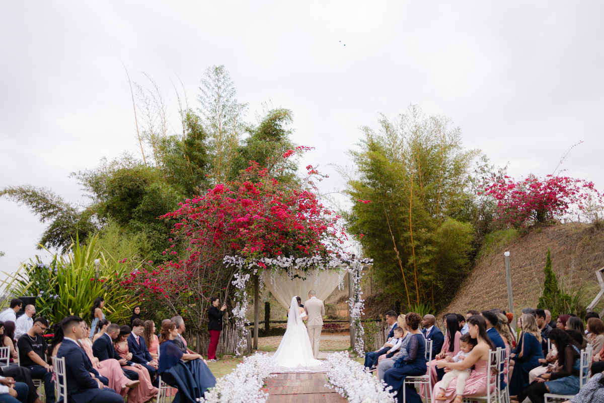 Vestido de Noiva, Casamento, Cerimônia, noiva se arrumando, Casamento sítio campo, Emoção, Inesquecível Casamento, Alegria, aliança de casamento
