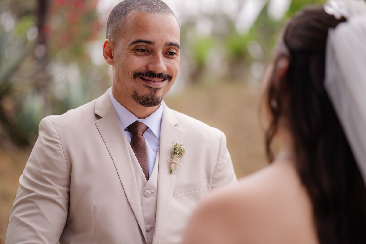 Vestido de Noiva, Casamento, Cerimônia, noiva se arrumando, Casamento sítio campo, Emoção, Inesquecível Casamento, Alegria, aliança de casamento