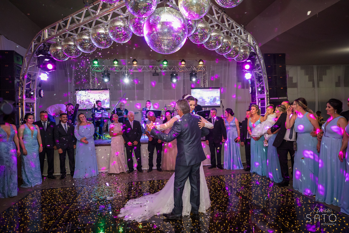 Valsa na recepção do casamento em Rio Paranaíba
