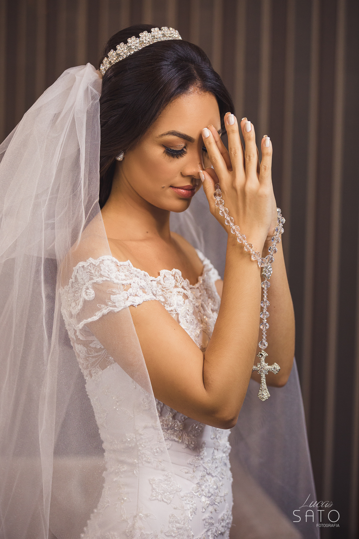 Noiva no Espaço Cris no seu casamento em São Gotardo-MG. #saogotardo #casamento #noivas