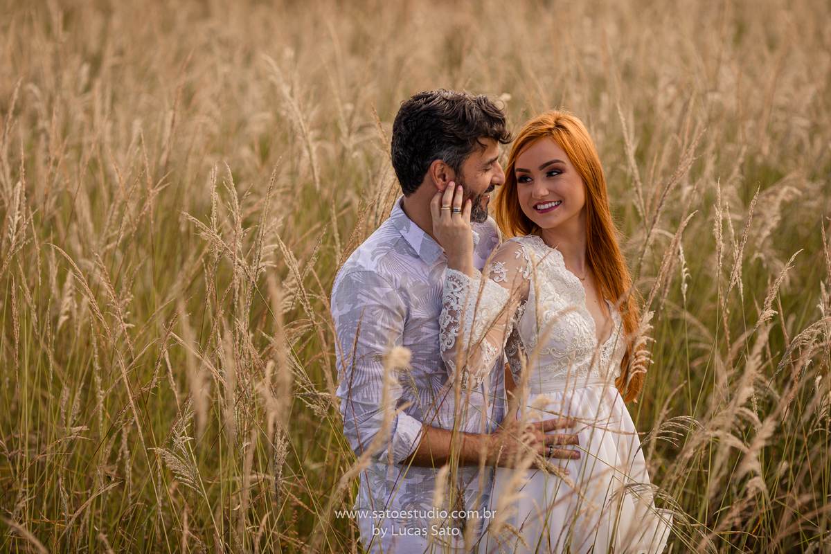 Ensaio da ganhadora do ensaio de maio/2020 (Soraia Pereira).
#fotofeminina #vestidobranco #ensaiocasal 