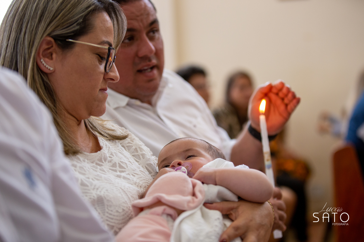 Batismo na Igreja, fotografia de batizado. Fotógrafo de batismo ou batizado. Vestido para batizado.