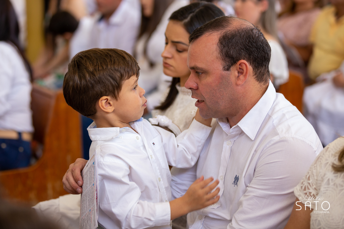 Batismo na Igreja, fotografia de batizado. Fotógrafo de batismo ou batizado. Vestido para batizado.