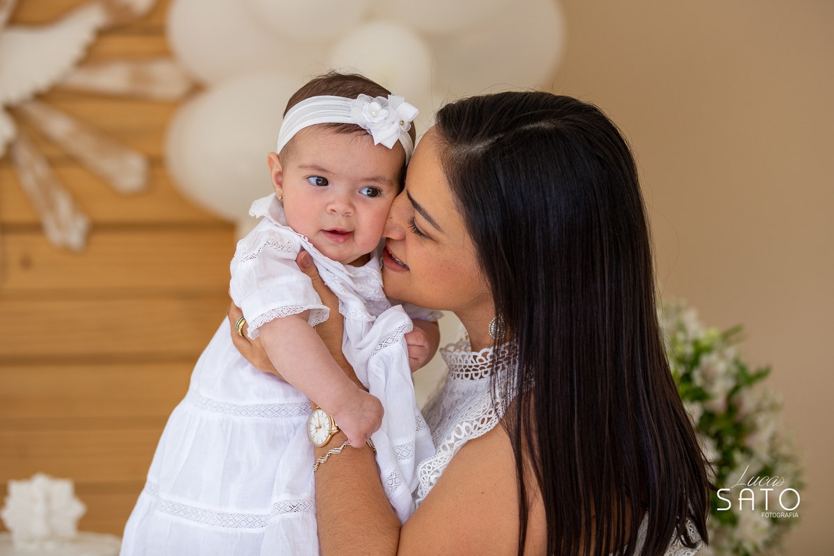 Batismo na Igreja, fotografia de batizado. Fotógrafo de batismo ou batizado. Vestido para batizado.
