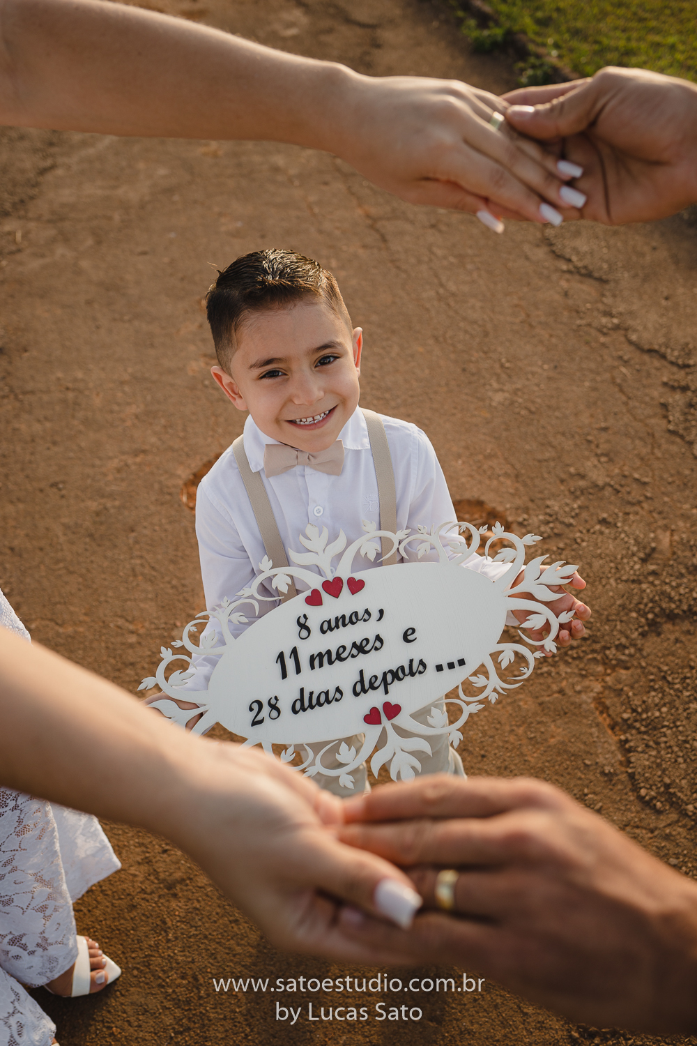 Veja que placa linda para o ensaio de casal. Placa para ensaio.