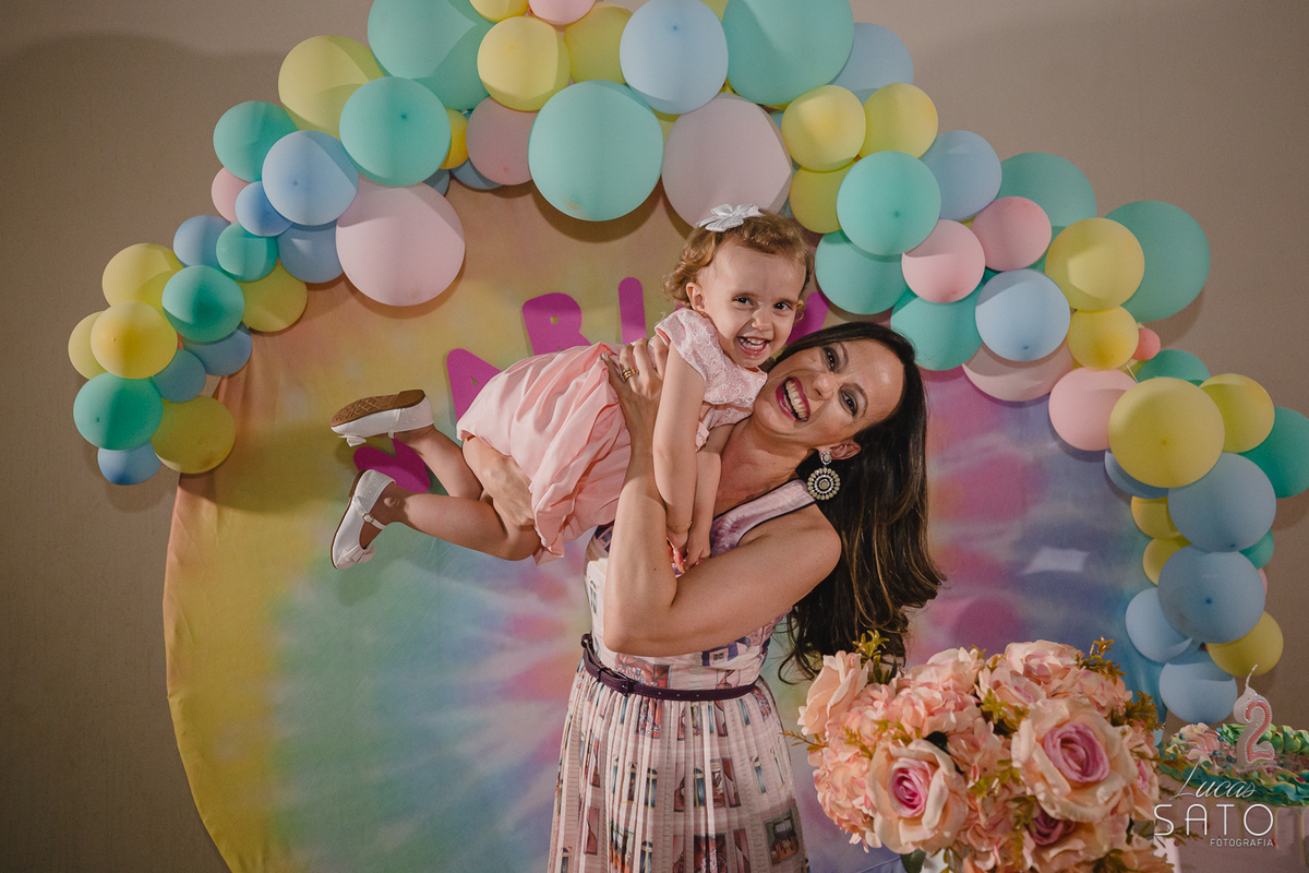 Fotografia de decoração de festa infantil. Aniversário infantil com balões