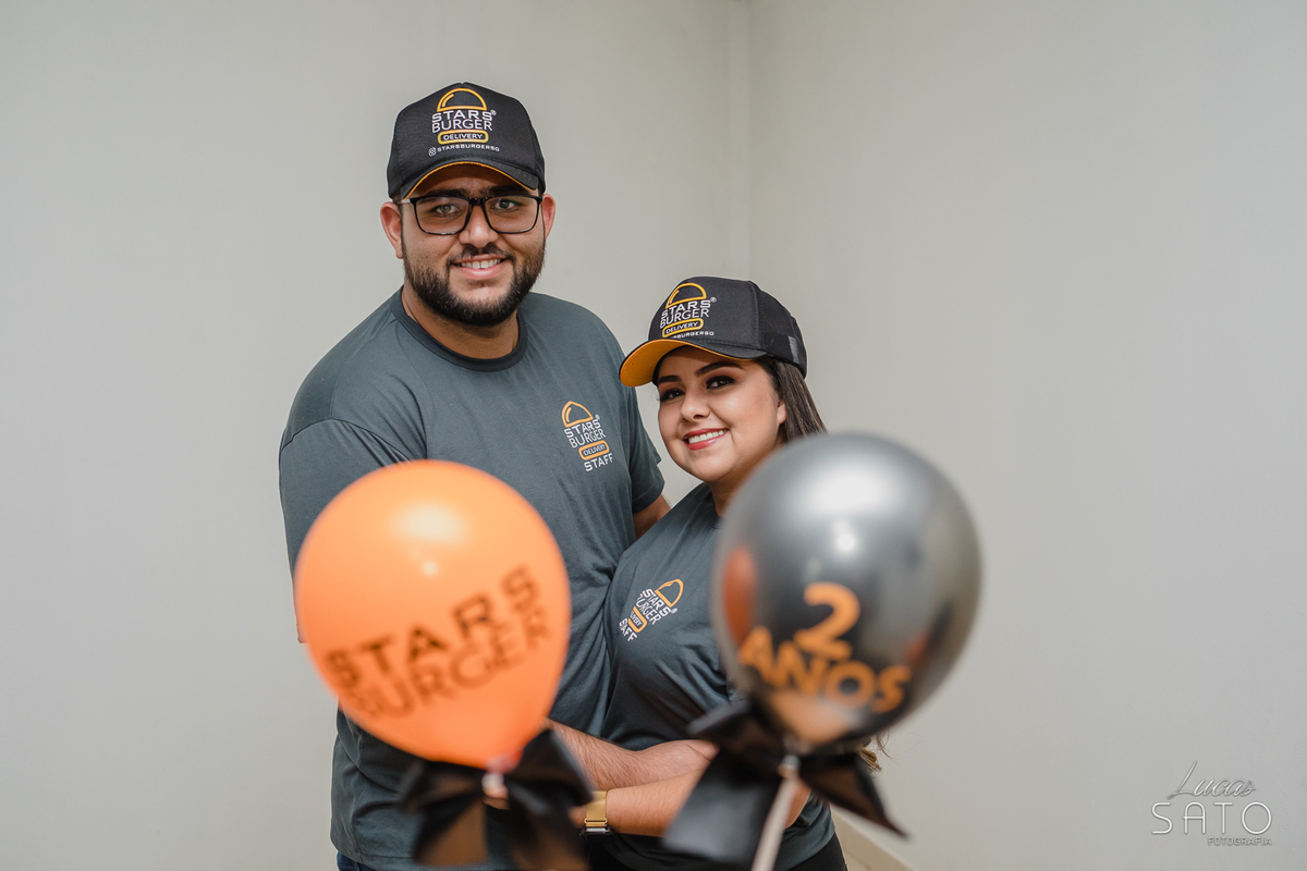 Fotografia de 2 anos de empresa da Star Burgur em São Gotardo-MG
