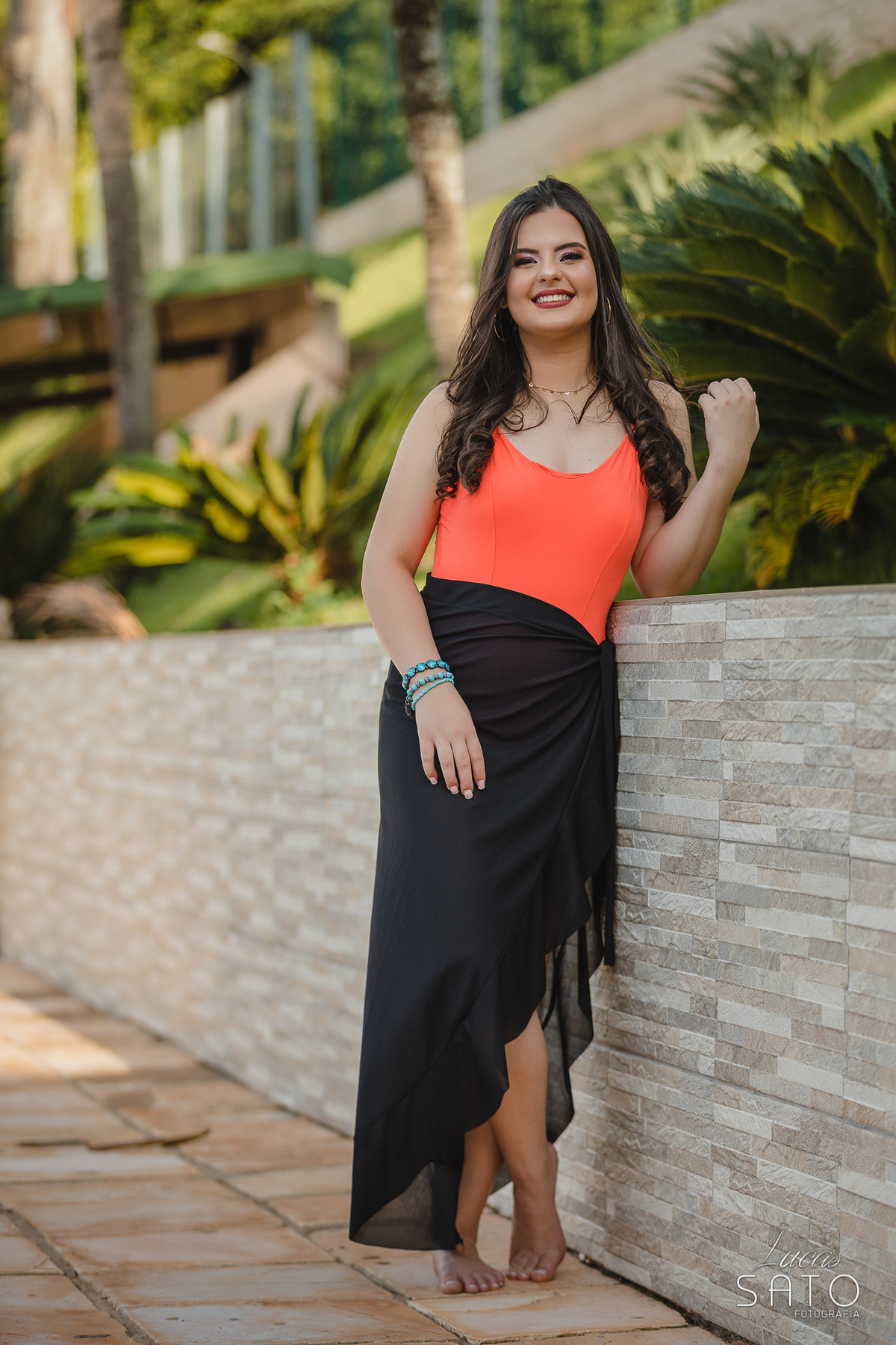 Foto de maiô na piscina do clube em São Gotardo-MG. Ensaio 15 anos na piscina em São Gotardo-MG