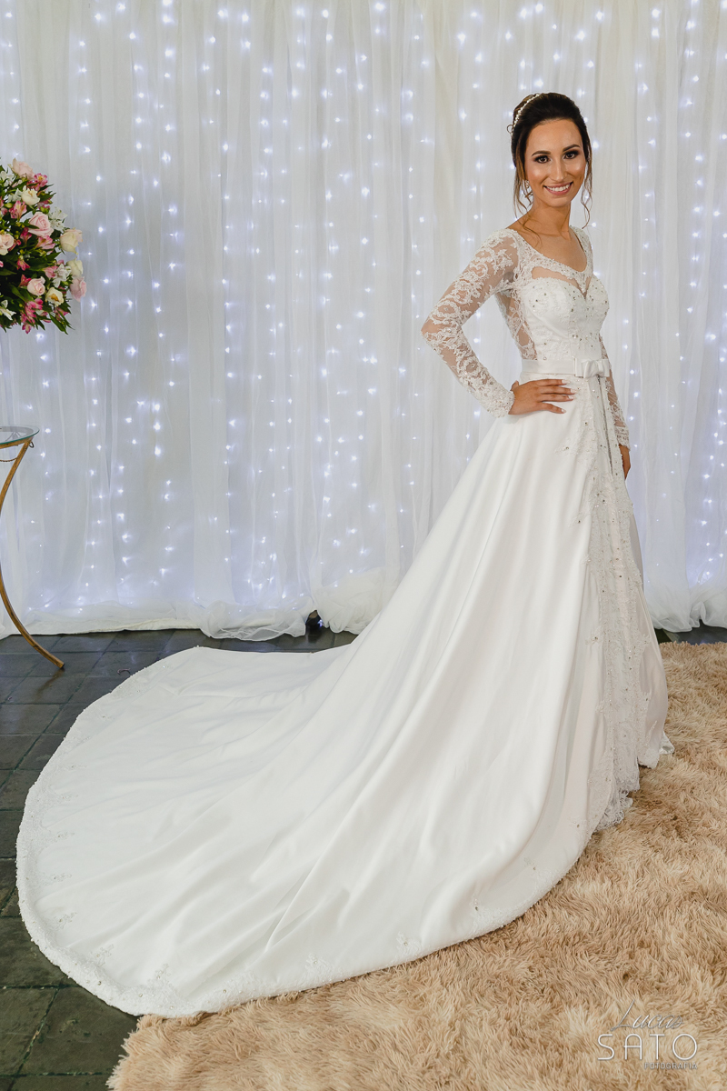 Modelo de vestido de noivas para casamento em São Gotardo-MG