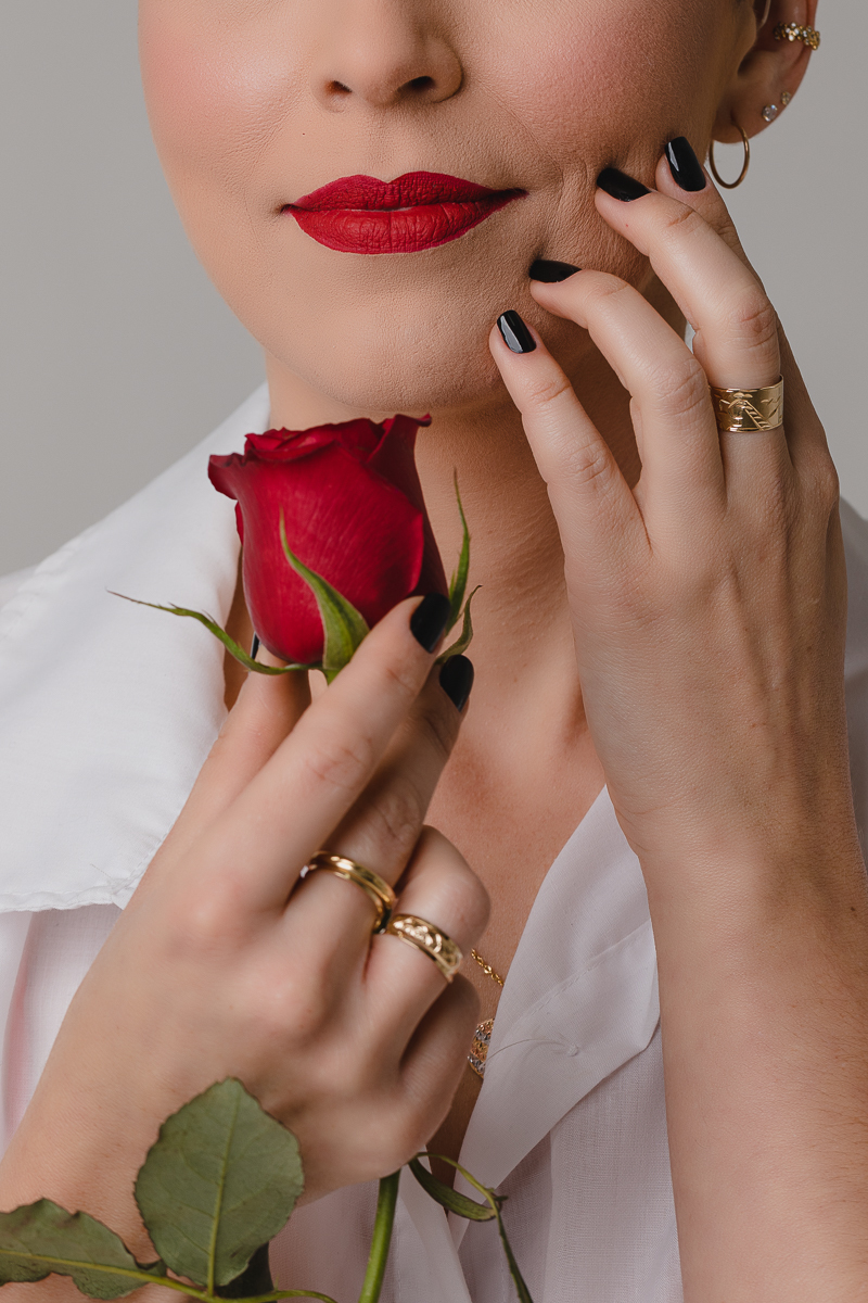 Delicadeza e beleza nesse ensaio de aniversário realizado no estúdio em São Gotardo-MG