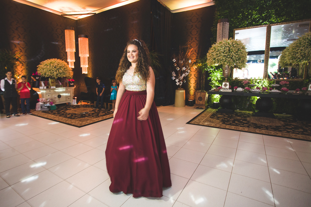 Aniversário 15 anos Isadora Cianorte Paraná Estudio Foco Book Festa fotografia debutante makeup eventos