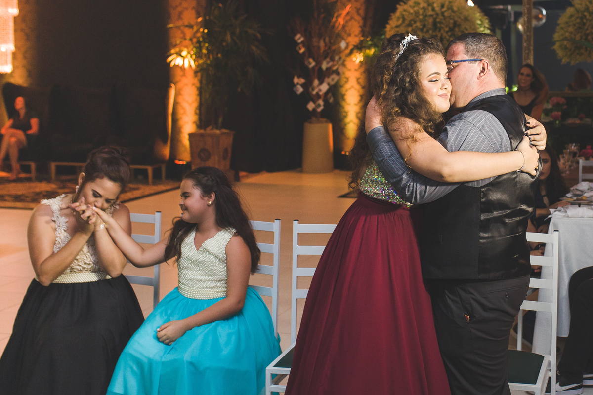 Aniversário 15 anos Isadora Cianorte Paraná Estudio Foco Book Festa fotografia debutante makeup eventos