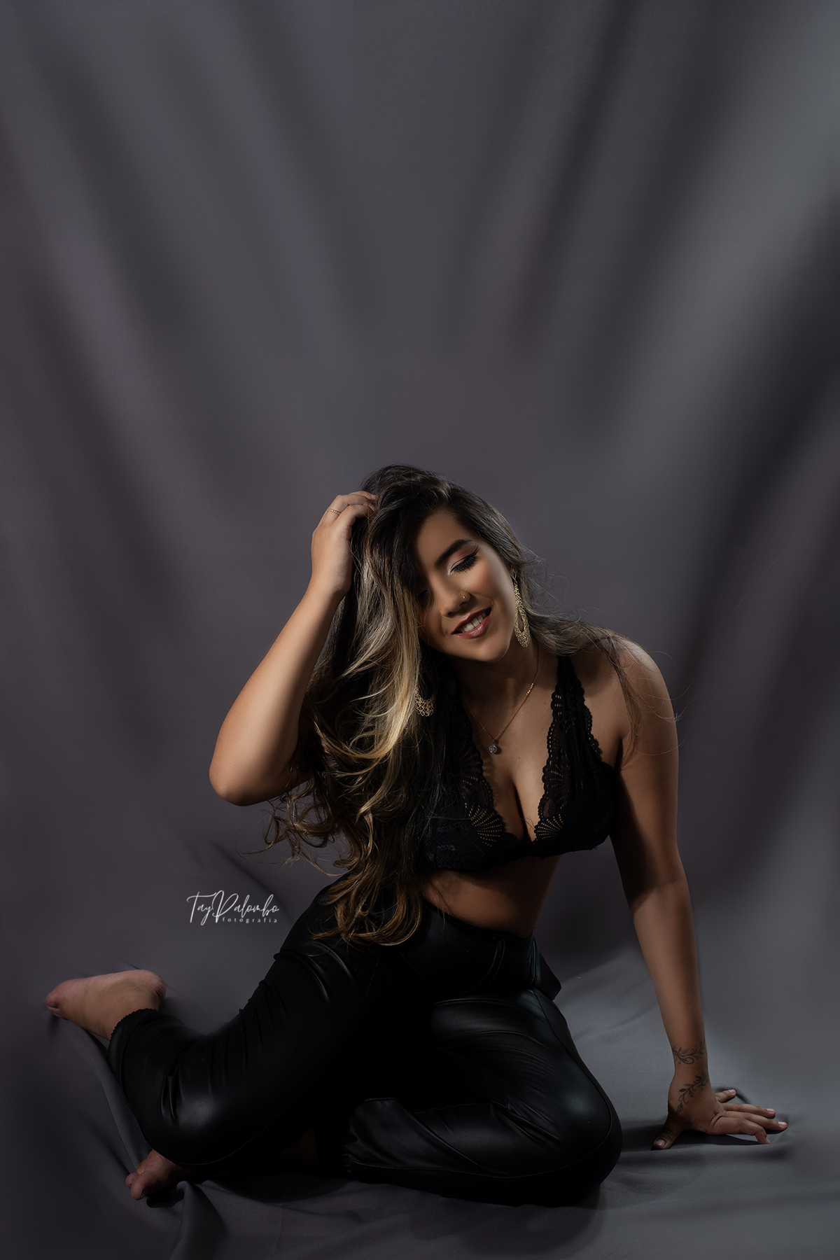 ensaio feminino em estúdio
estúdio em São Bernardo do Campo