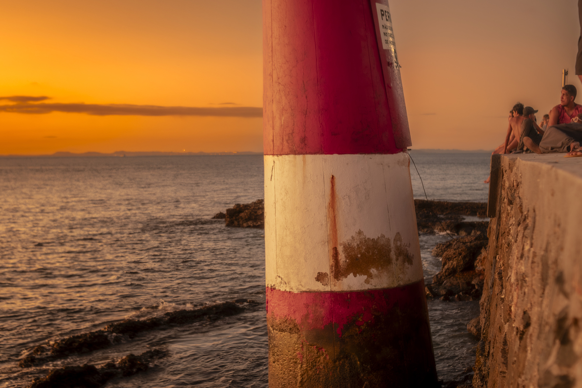 6. Presença
Salvador, Brasil — 2022

Estrutura erguida como sinal humano diante da duração da paisagem.