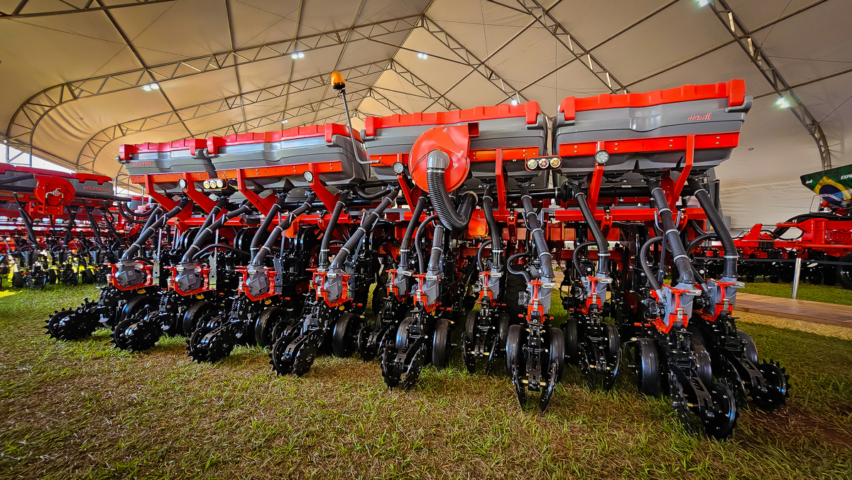 cobertura-fotografica-stand-jumil-na-agrishow-2024