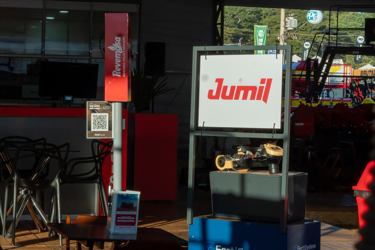 cobertura-fotografica-stand-jumil-na-agrishow-2024