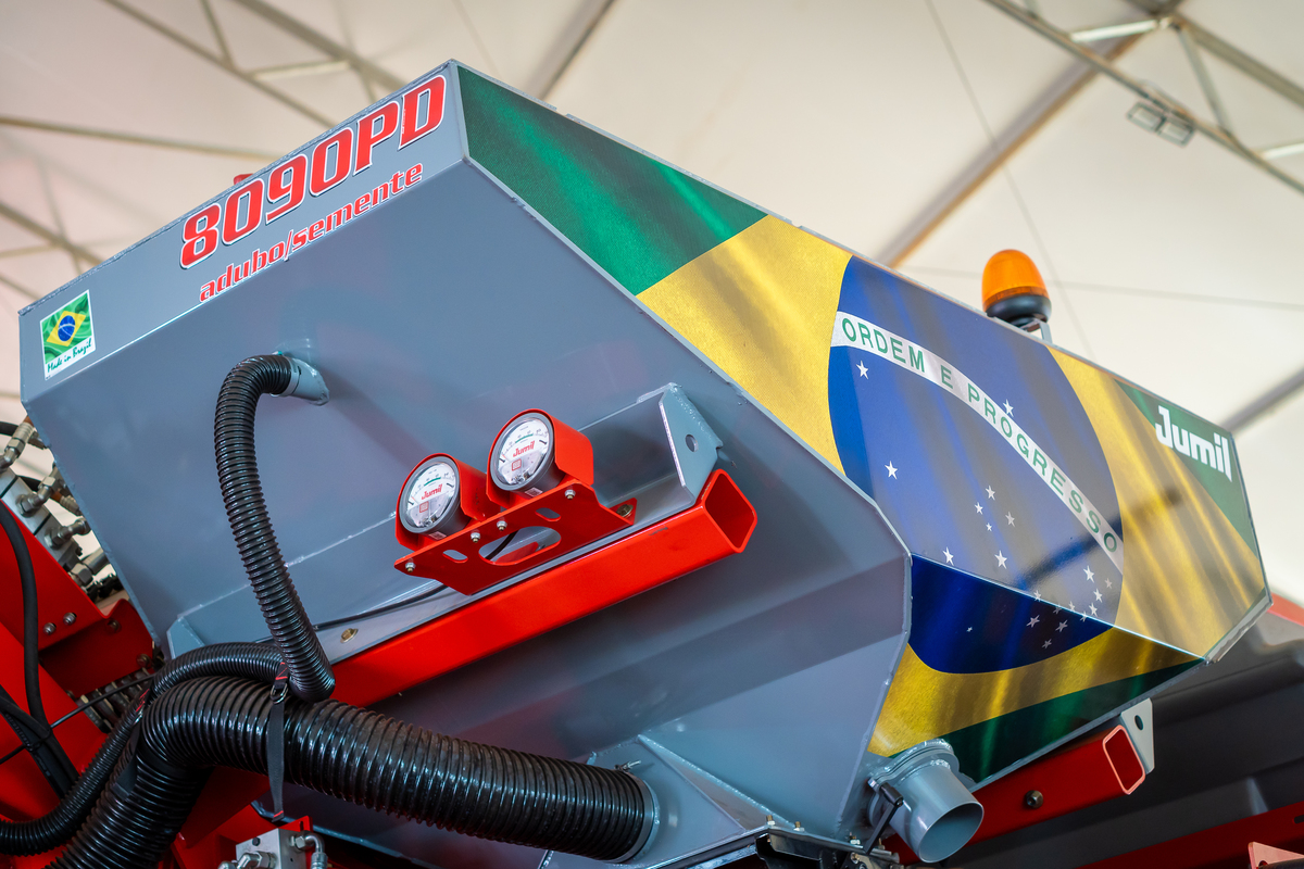 cobertura-fotografica-stand-jumil-na-agrishow-2024