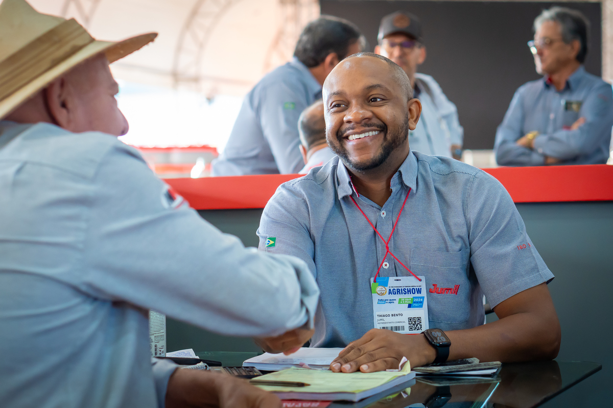 cobertura-fotografica-stand-jumil-na-agrishow-2024
