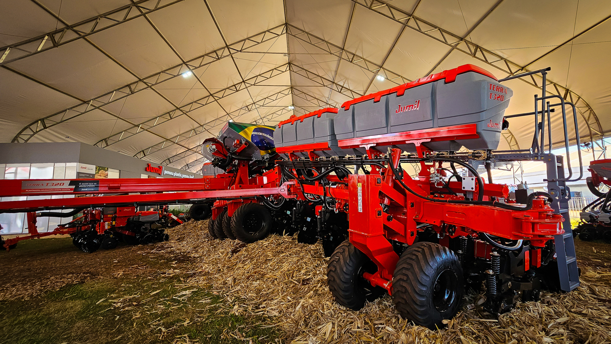 cobertura-fotografica-stand-jumil-na-agrishow-2024