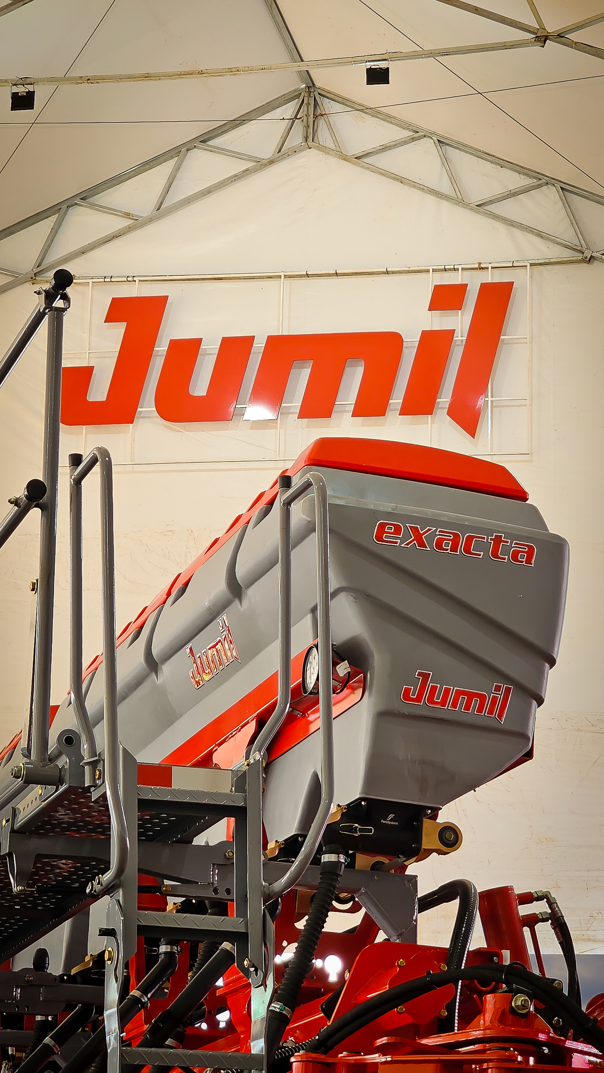 cobertura-fotografica-stand-jumil-na-agrishow-2024