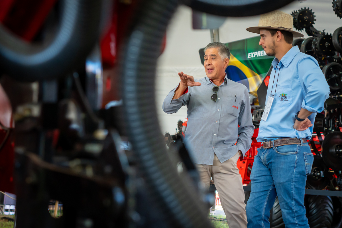 cobertura-fotografica-stand-jumil-na-agrishow-2024