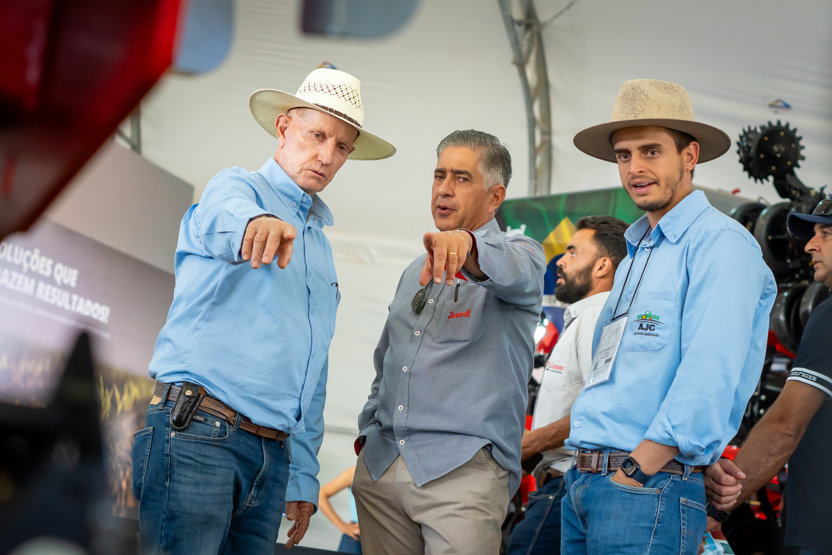 cobertura-fotografica-stand-jumil-na-agrishow-2024