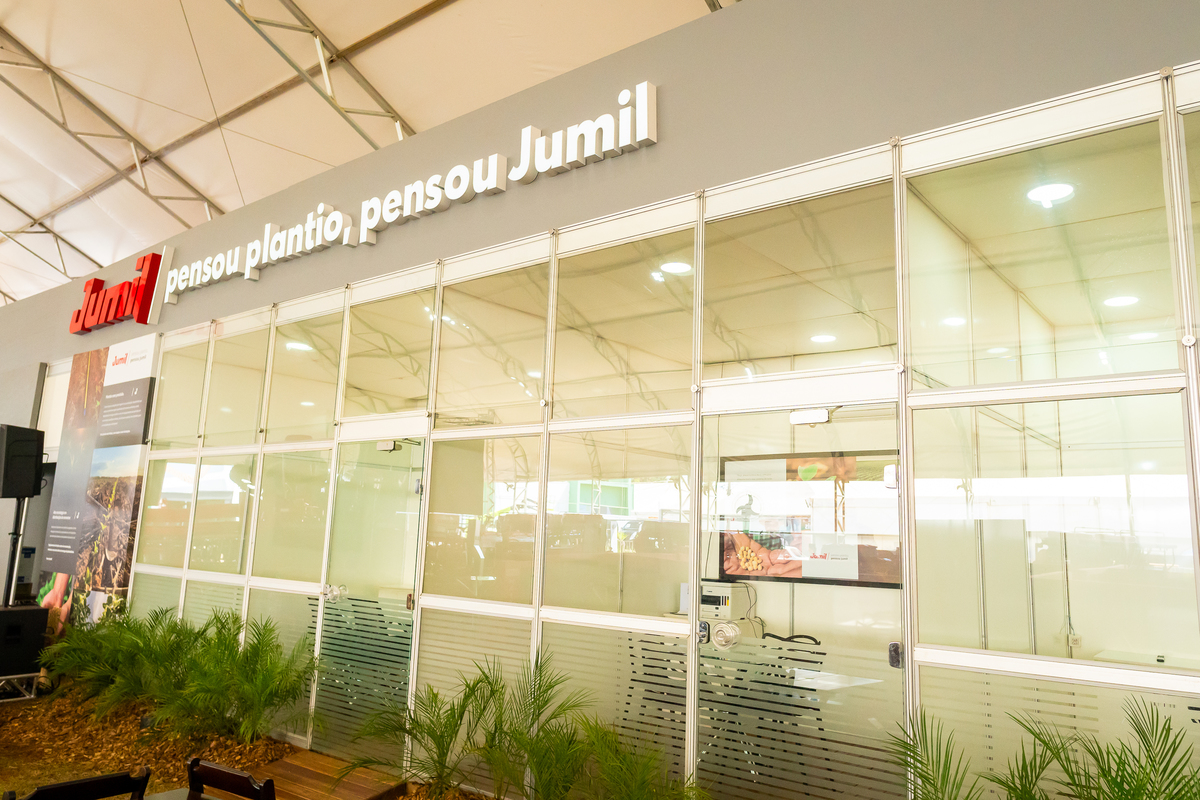 cobertura-fotografica-stand-jumil-na-agrishow-2024
