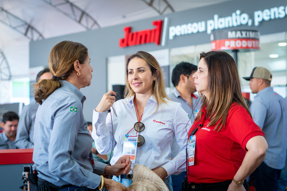cobertura-fotografica-stand-jumil-na-agrishow-2024