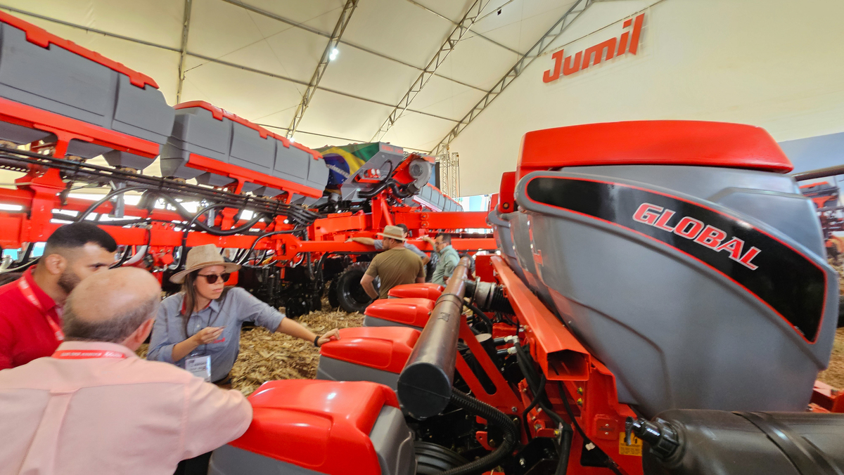 cobertura-fotografica-stand-jumil-na-agrishow-2024