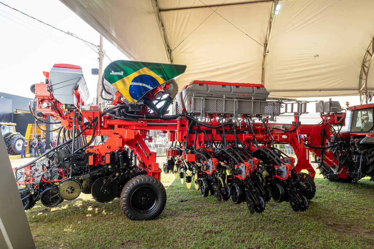 cobertura-fotografica-stand-jumil-na-agrishow-2024