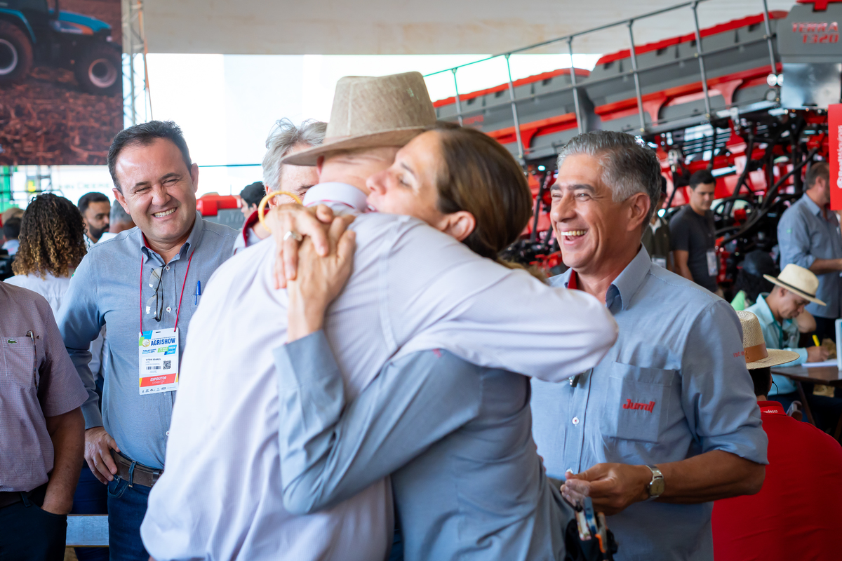 cobertura-fotografica-stand-jumil-na-agrishow-2024