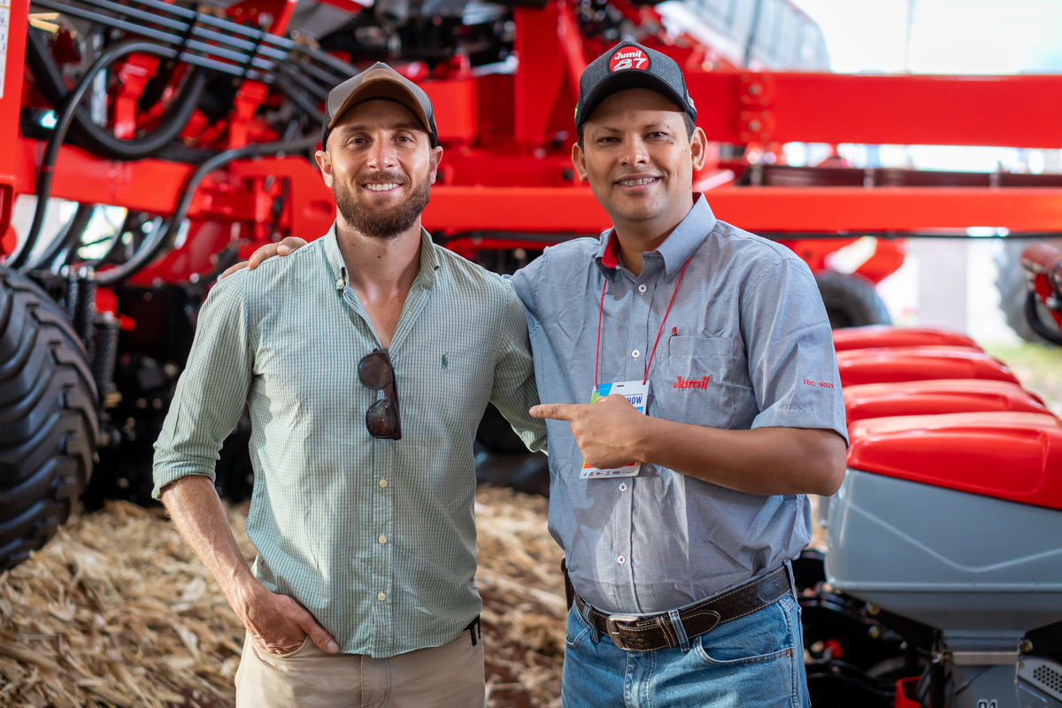 cobertura-fotografica-stand-jumil-na-agrishow-2024