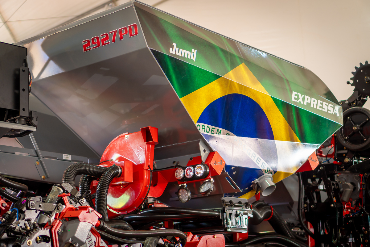 cobertura-fotografica-stand-jumil-na-agrishow-2024