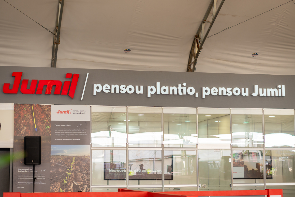 cobertura-fotografica-stand-jumil-na-agrishow-2024