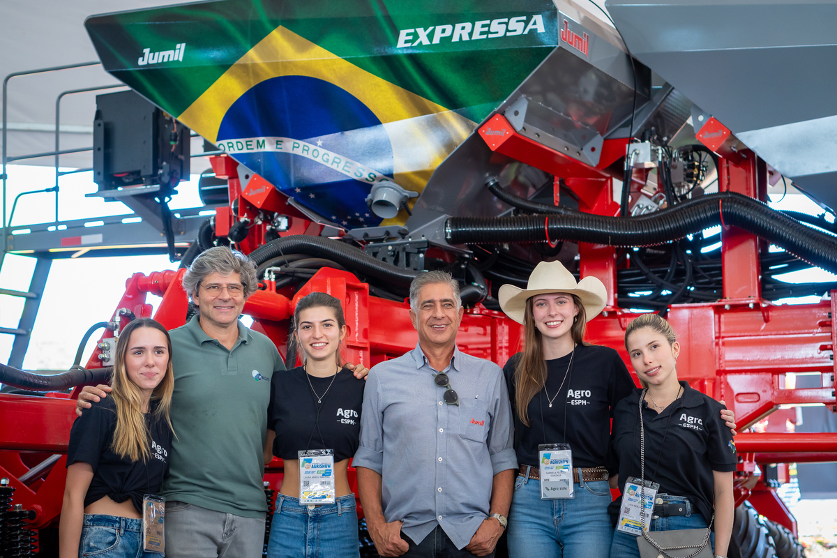 cobertura-fotografica-stand-jumil-na-agrishow-2024